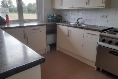 Equipped kitchen - Photographer Michelle Legg